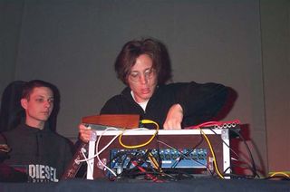Pixels 03, 26 et 27 décembre 2003 — photo 18 (Bernhardt)