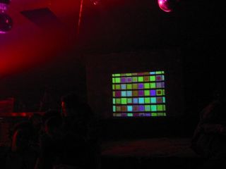 Pixels 04, 10 et 11 décembre 2004, puis 7 janvier 2005 — photo 4 (Armelle — vendredi 10 décembre)
