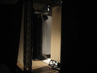 Pixels 06, 2, 22 et 28 décembre 2006 — photo 11 (Armelle — 22 décembre, Salle de la Bourse)