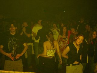 Pixels 06, 2, 22 et 28 décembre 2006 — photo 21 (Armelle — 22 décembre, Salle de la Bourse)