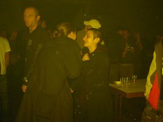 Pixels 06, 2, 22 et 28 décembre 2006 — photo 28 (Armelle — 22 décembre, Salle de la Bourse)