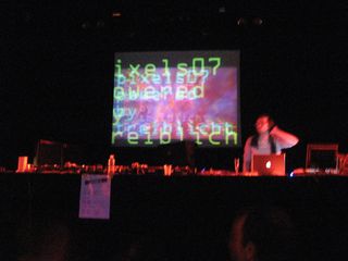 Pixels 07, 30 novembre au 29 décembre 2007 — photo 36 (Clubbing à La Laiterie — 14 décembre)
