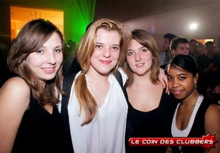 Pixels 09, 19 et 29 décembre 2009 — photo 23 (Photos non créditées)